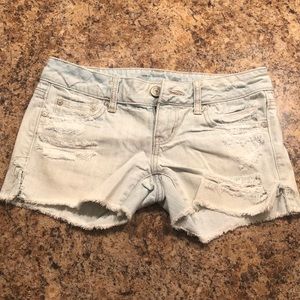 Light wash American Eagle denim shorts